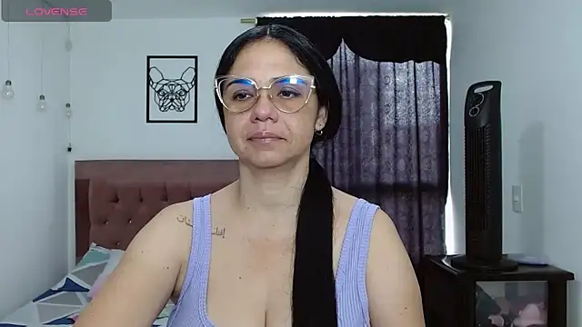 selena ferri online show from April 17, 8:12 pm