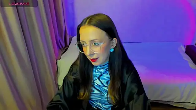 Snapshot of CurlySteph chatting on February 15, 6:04 pm CurlySteph online show from February 15, 6:04 pm