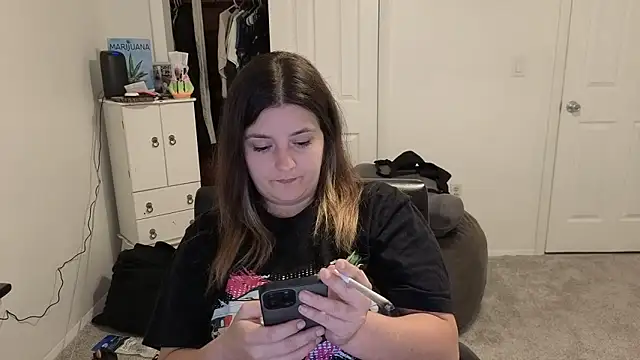 magicsparkles online show from April 3, 1:47 am