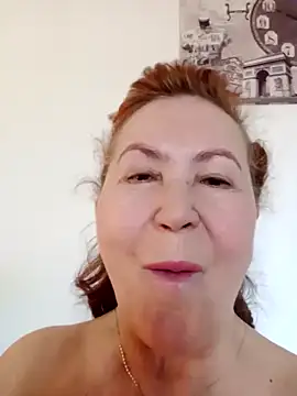 Hottie-Mom online show from March 22, 8:18 am