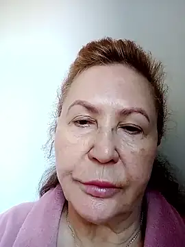 Hottie-Mom online show from April 2, 8:23 am