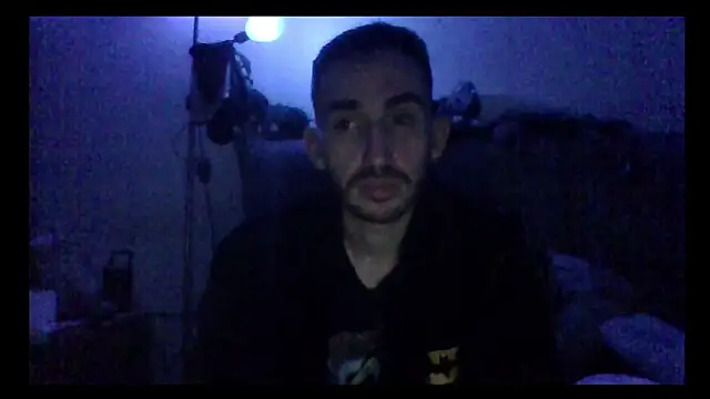 Snapshot of SuFucek chatting on February 9, 7:27 am SuFucek online show from February 9, 7:27 am