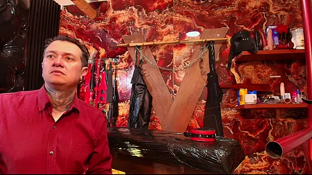 boy n girl online show from December 5, 9:40 am