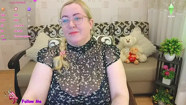 Snapshot of Ginesia chatting on February 12, 1:37 pm Ginesia online show from February 12, 1:37 pm