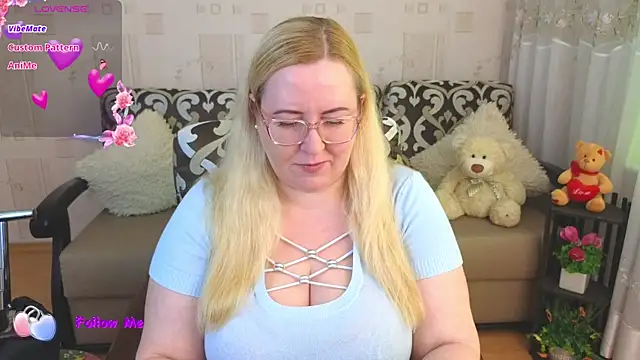 Snapshot of Ginesia chatting on March 12, 1:40 pm Ginesia online show from March 12, 1:40 pm