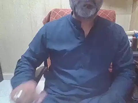 hairymaster95 online show from May 26, 7:37 am