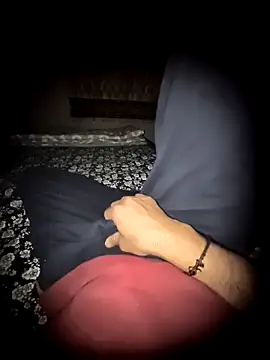 Snapshot of YourPersonall chatting on February 21, 3:18 am YourPersonall online show from February 21, 3:18 am