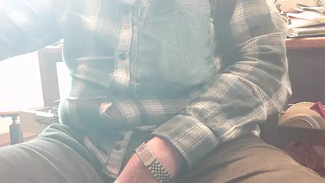 Snapshot of HaraldGermany chatting on February 8, 12:19 pm HaraldGermany online show from February 8, 12:19 pm