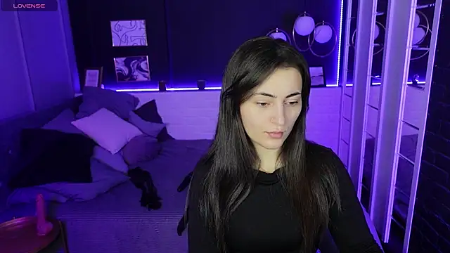 KylieMellow online show from March 9, 5:44 am