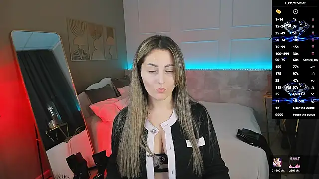 KylieMellow online show from March 31, 1:22 pm