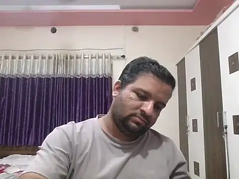 dhruv love online show from February 14, 1:30 pm