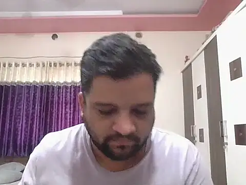 Snapshot of dhruv_love chatting on June 22, 10:56 am dhruv love online show from June 22, 10:56 am