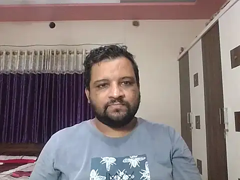 Snapshot of dhruv_love chatting on July 31, 8:25 am dhruv love online show from July 31, 8:25 am