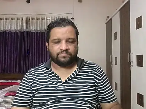 Snapshot of dhruv_love chatting on August 1, 11:53 am dhruv love online show from August 1, 11:53 am