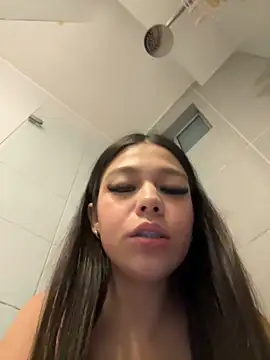 Alyshanon18 online show from May 28, 2:53 am