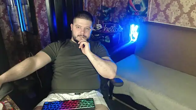 Snapshot of thor_master chatting on April 21, 1:18 am thor master online show from April 21, 1:18 am