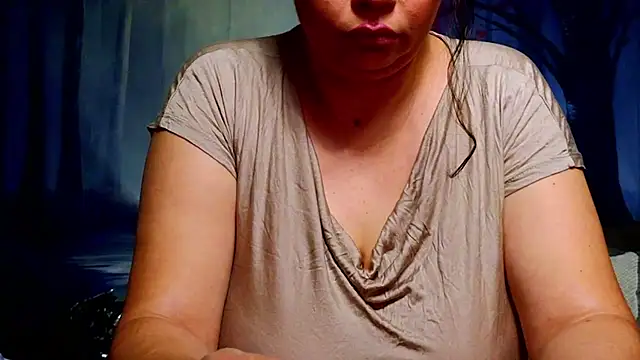 ElizabethEven online show from February 17, 8:37 pm