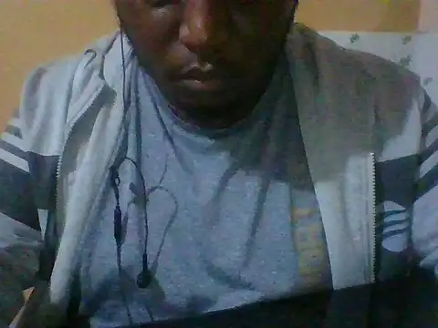 Snapshot of honeyswit chatting on November 6, 11:37 pm honeyswit online show from November 6, 11:37 pm