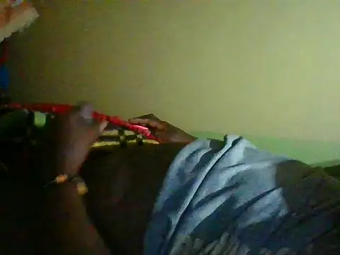 Snapshot of honeyswit chatting on March 22, 10:24 pm honeyswit online show from March 22, 10:24 pm