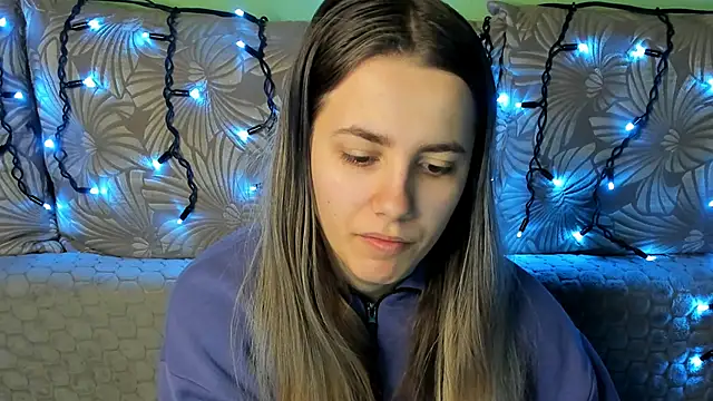 MaggieCake online show from February 9, 6:06 am