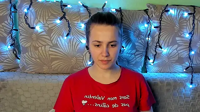 MaggieCake online show from March 4, 1:22 am