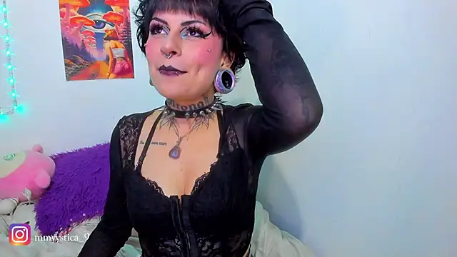 Snapshot of Rainnbow_ chatting on January 17, 9:14 am Rainnbow online show from January 17, 9:14 am