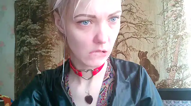 Snapshot of WildMissNiks chatting on February 8, 9:13 am WildMissNiks online show from February 8, 9:13 am