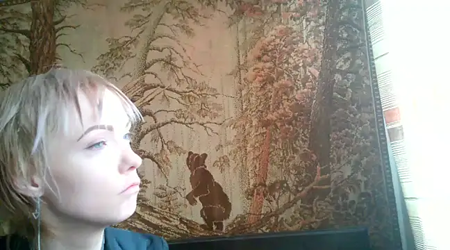 Snapshot of WildMissNiks chatting on February 9, 7:49 am WildMissNiks online show from February 9, 7:49 am