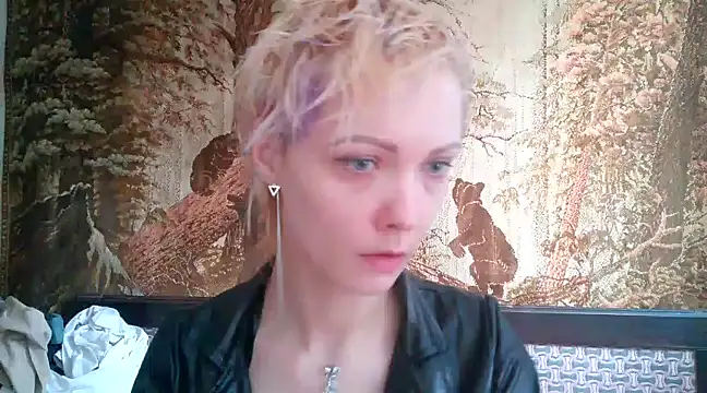 Snapshot of WildMissNiks chatting on March 16, 8:32 am WildMissNiks online show from March 16, 8:32 am