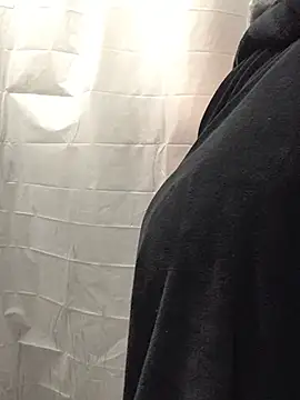 Snapshot of 69RIPsta69 chatting on February 21, 6:29 am 69RIPsta69 online show from February 21, 6:29 am