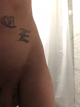 Snapshot of 69RIPsta69 chatting on March 2, 3:02 am 69RIPsta69 online show from March 2, 3:02 am