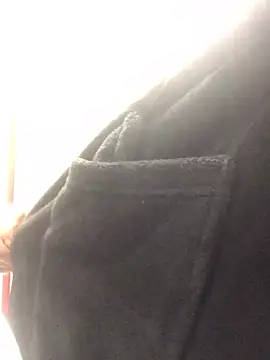 Snapshot of 69RIPsta69 chatting on March 18, 6:25 am 69RIPsta69 online show from March 18, 6:25 am