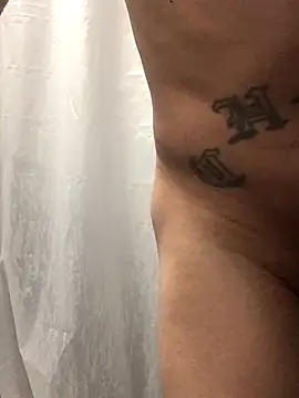 Snapshot of 69RIPsta69 chatting on October 6, 11:02 pm 69RIPsta69 online show from October 6, 11:02 pm