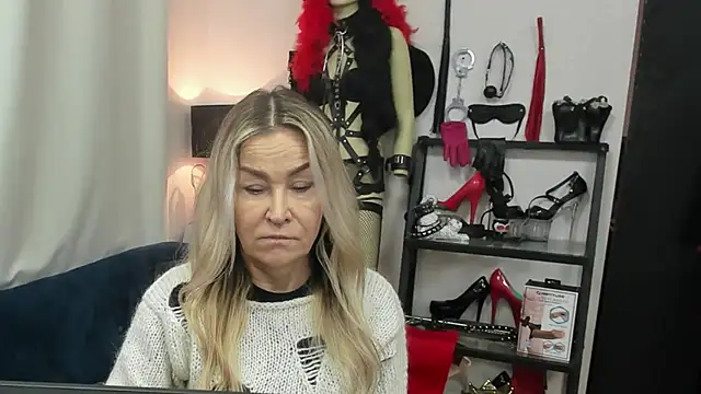 crystaLUX online show from January 19, 5:33 am