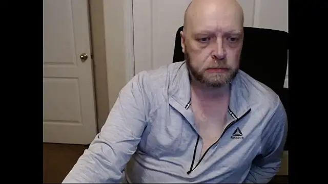 Snapshot of daveletsplay chatting on December 26, 12:59 pm daveletsplay online show from December 26, 12:59 pm