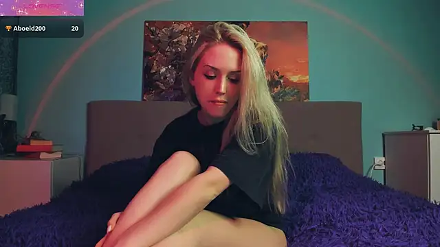 Snapshot of Linda_Roxy chatting on February 2, 5:37 pm Linda Roxy online show from February 2, 5:37 pm