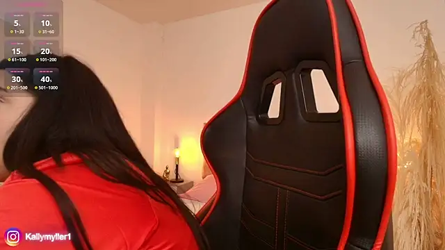 Snapshot of KallyMyller1 chatting on February 7, 10:41 pm KallyMyller1 online show from February 7, 10:41 pm