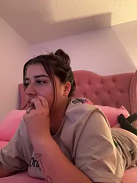 Snapshot of KallyMyller1 chatting on March 13, 3:44 am KallyMyller1 online show from March 13, 3:44 am