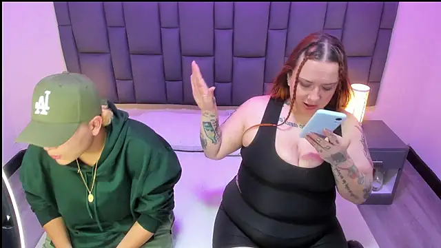 MiaYMolly online show from March 8, 3:17 am