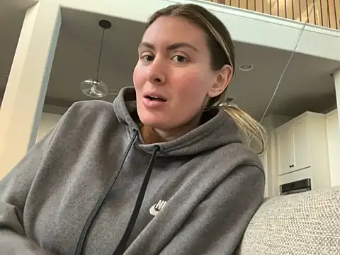 Alyssa rhoades online show from January 19, 11:10 pm