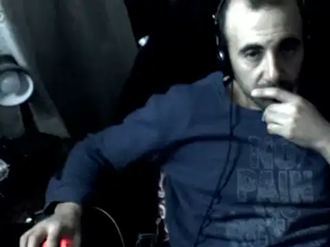 Snapshot of big_heart chatting on February 17, 9:41 pm big heart online show from February 17, 9:41 pm