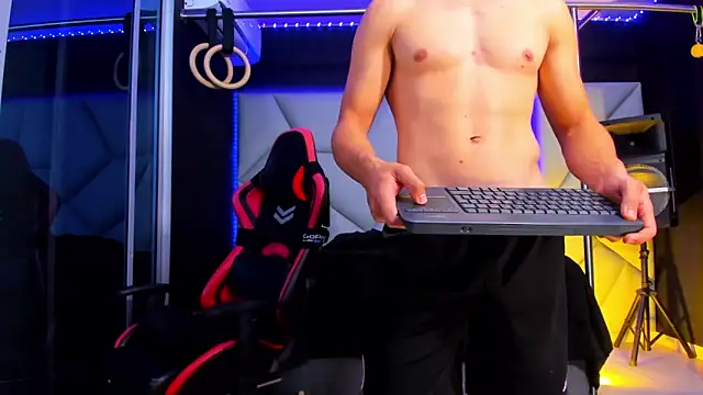 Aydenmiller96 online show from May 25, 1:17 pm