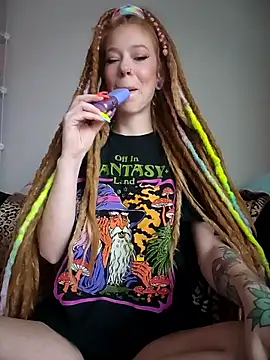 LucidLucy online show from January 15, 1:48 pm