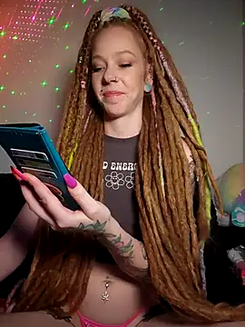 LucidLucy online show from April 18, 2:04 am