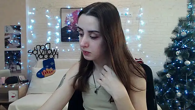 Snapshot of FranceskoJones chatting on December 19, 9:06 pm FranceskoJones online show from December 19, 9:06 pm