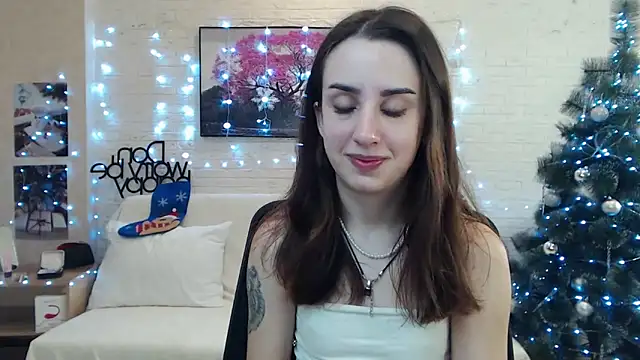 Snapshot of FranceskoJones chatting on December 23, 8:36 pm FranceskoJones online show from December 23, 8:36 pm