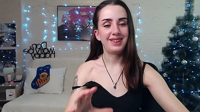 Snapshot of FranceskoJones chatting on December 26, 12:03 am FranceskoJones online show from December 26, 12:03 am