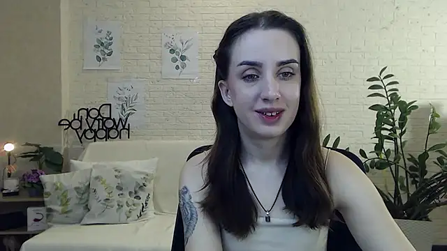Snapshot of FranceskoJones chatting on January 5, 9:03 pm FranceskoJones online show from January 5, 9:03 pm