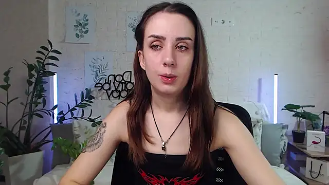 Snapshot of FranceskoJones chatting on January 29, 8:35 pm FranceskoJones online show from January 29, 8:35 pm