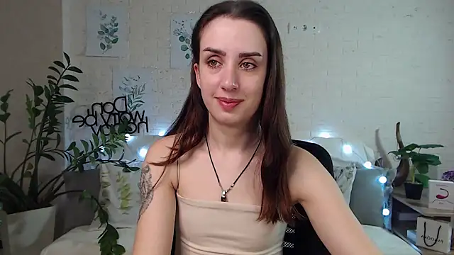Snapshot of FranceskoJones chatting on February 3, 11:47 pm FranceskoJones online show from February 3, 11:47 pm